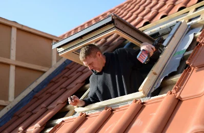 Pose de fenêtres de toit Velux aux Repôts